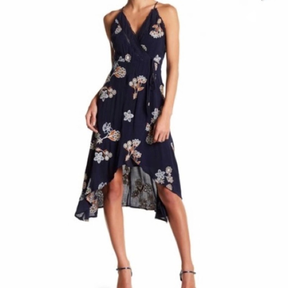J.O.A Navy Blue Embroidered Hi-Lo Midi Dress Large